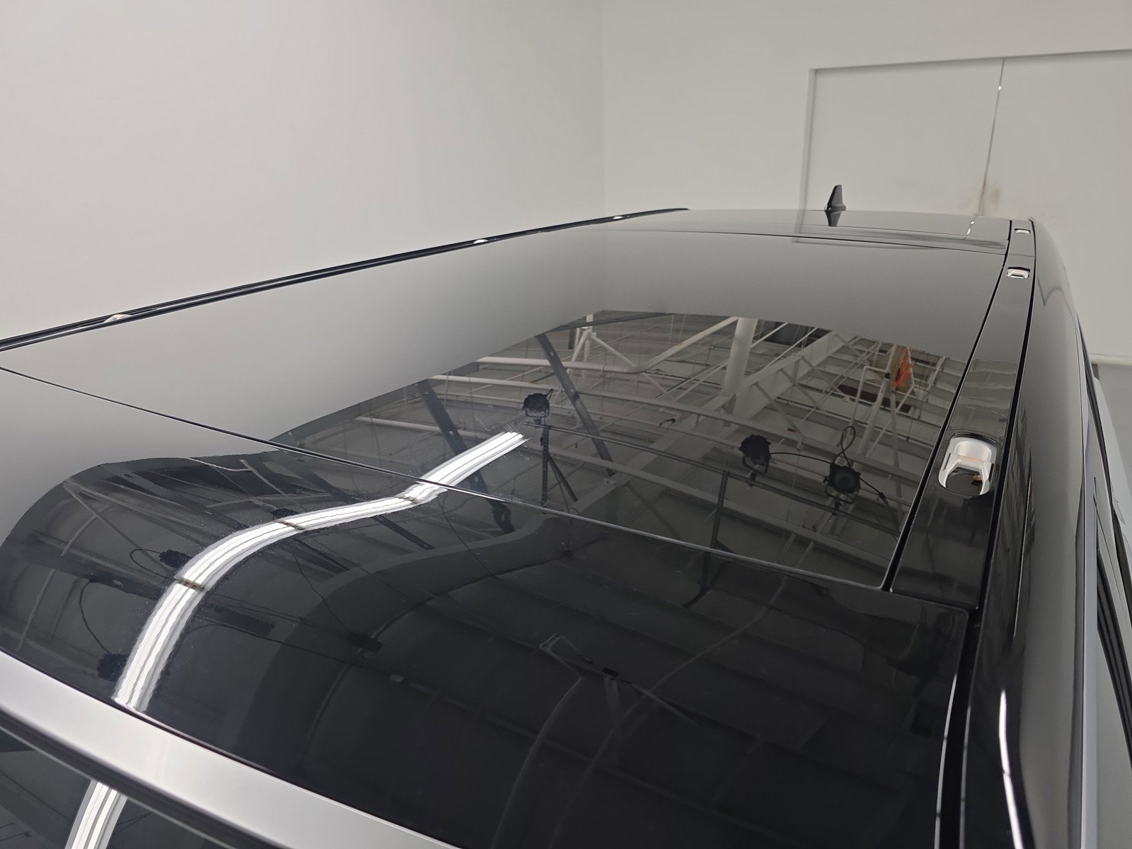 Used 2024 Rivian R1S Adventure AWD/4WD image 13