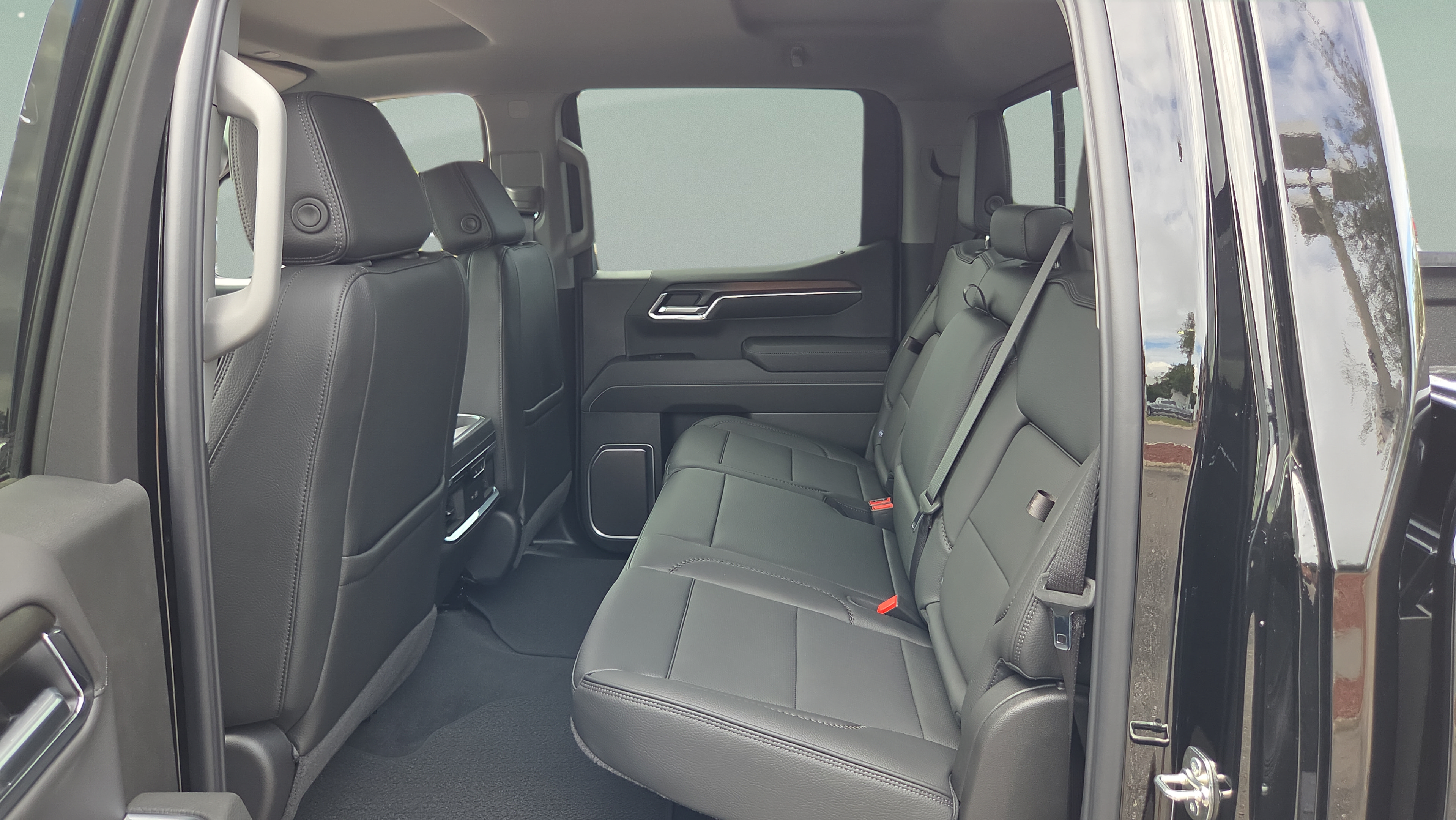 New 2026 GMC Sierra 1500 Denali w/ Technology Package RWD image 10