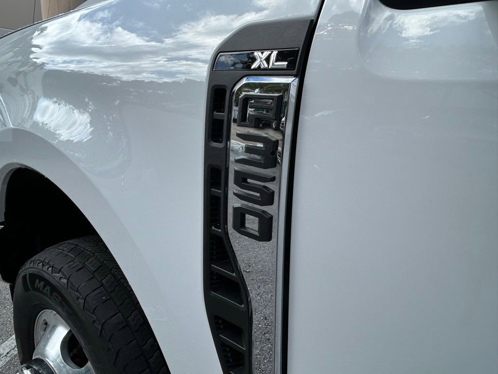 Used 2024 Ford F350 XL image 31
