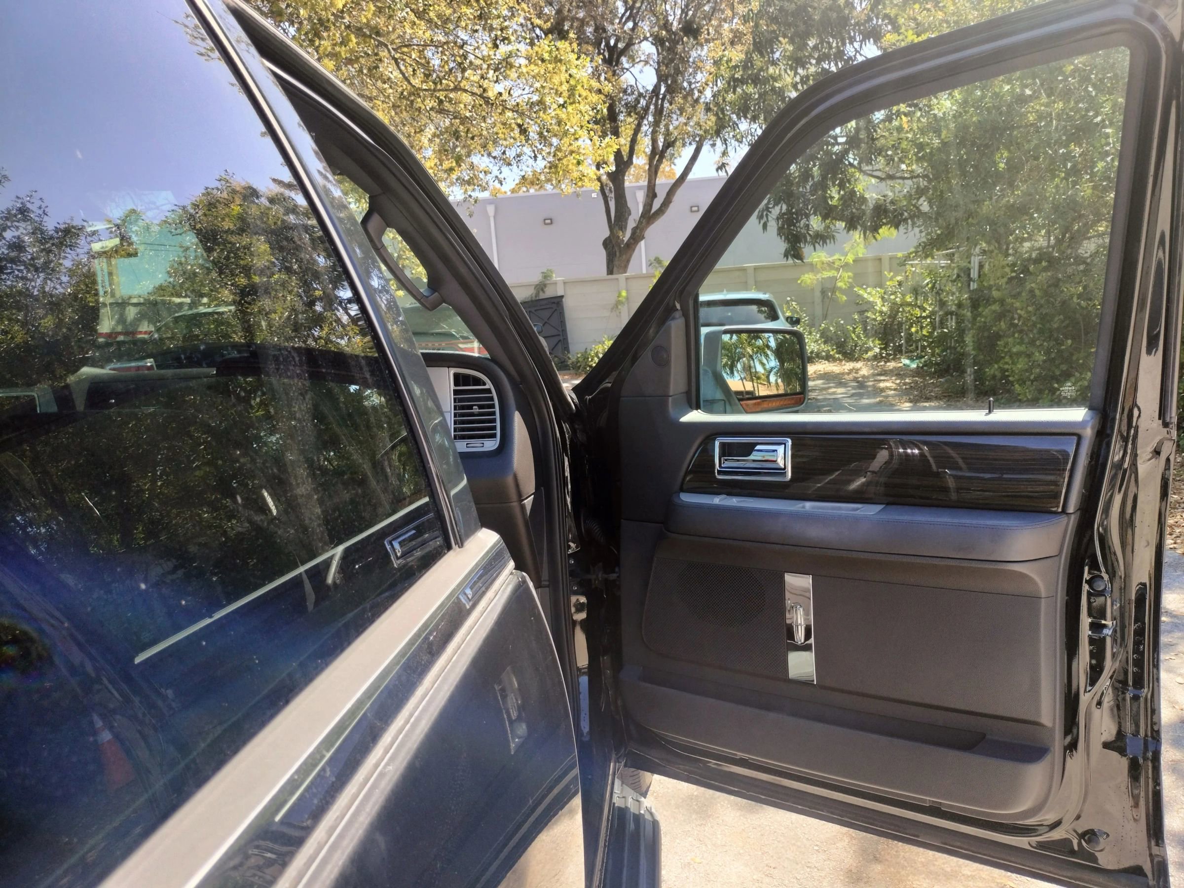 Used 2008 Lincoln Navigator 2WD image 19