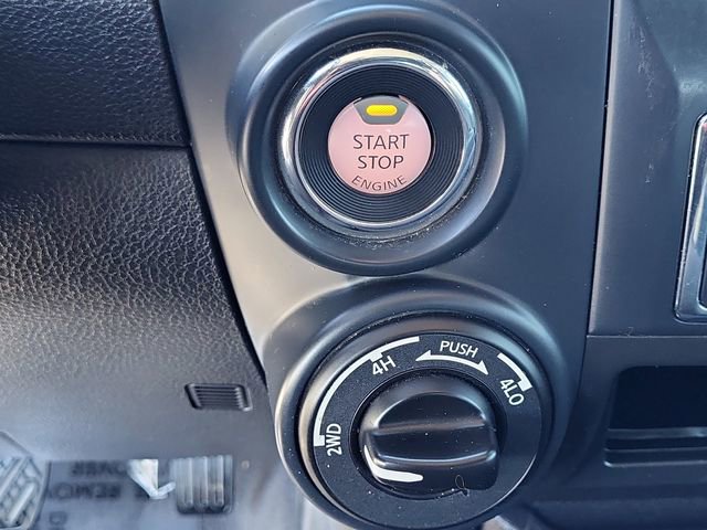 Used 2022 Nissan Titan SV image 15