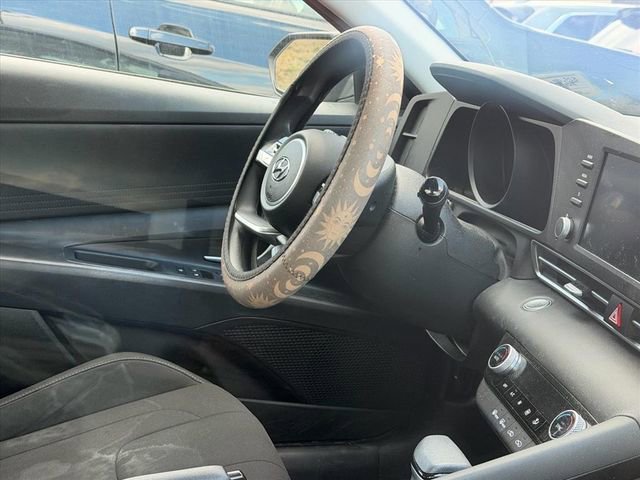 Used 2023 Hyundai Elantra SEL FWD image 12