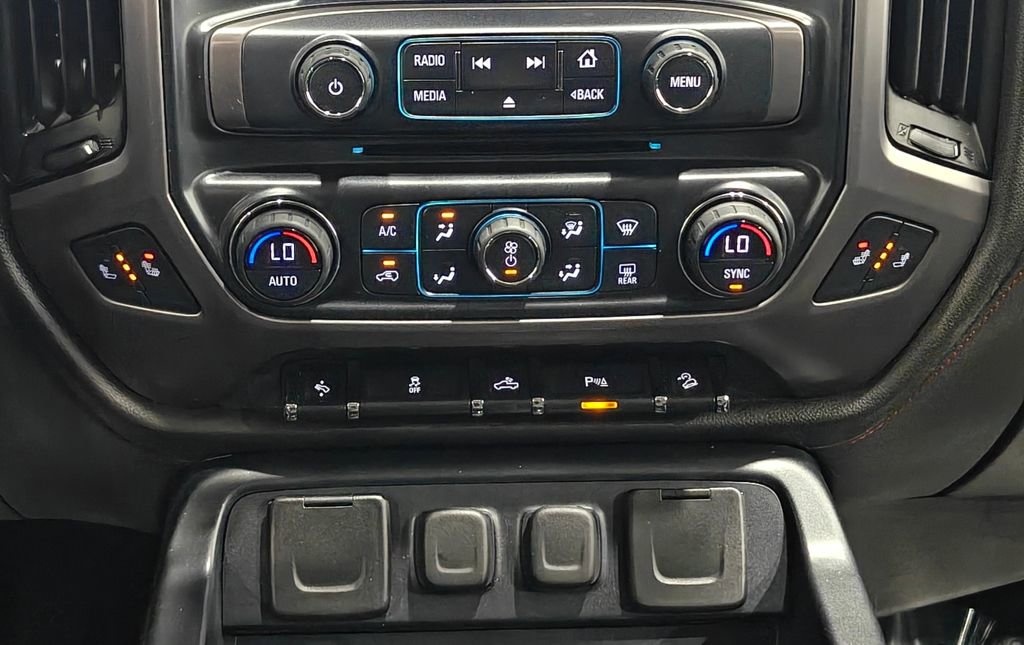 Used 2017 GMC Sierra 1500 SLT w/ All Terrain Package image 8