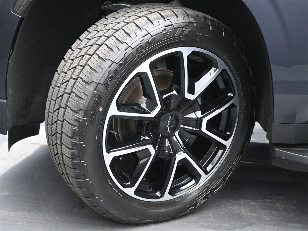 Used 2022 Chevrolet Tahoe RST w/ Luxury Package image 25