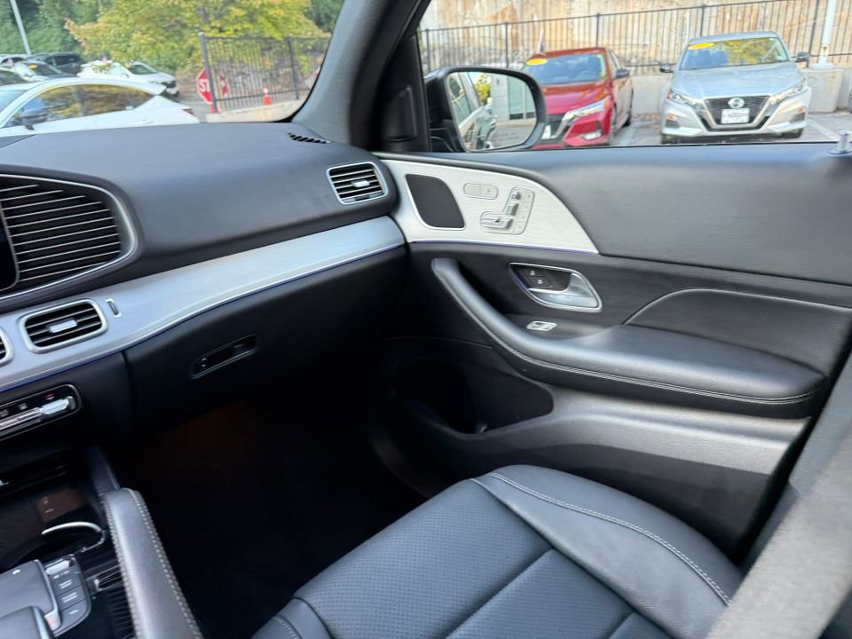 Used 2024 Mercedes-Benz GLE 450e 4MATIC image 16
