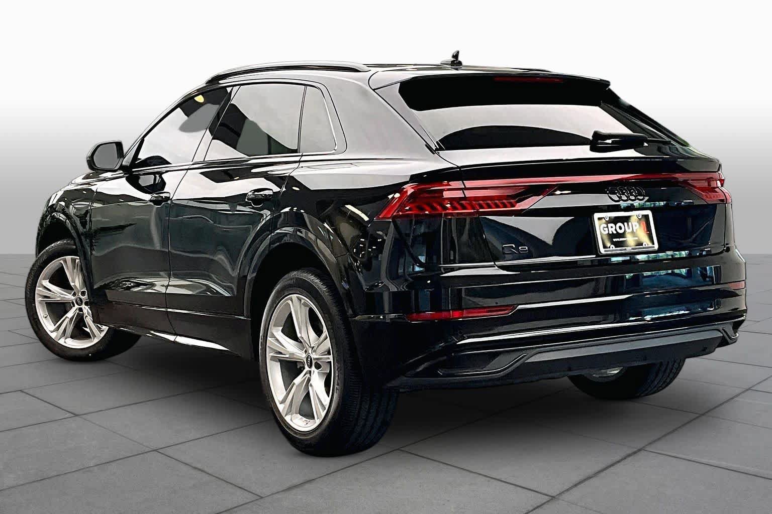 Used 2023 Audi Q8 Premium w/ Convenience Package AWD/4WD image 12