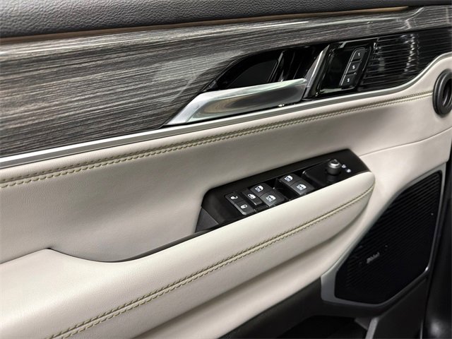 Used 2022 Jeep Wagoneer Series III w/ Premium Group I image 40