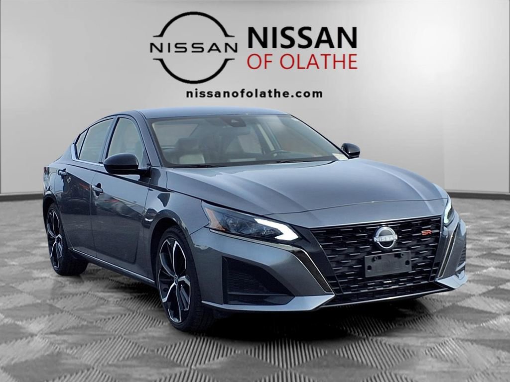 Used 2024 Nissan Altima 2.5 SR image 29