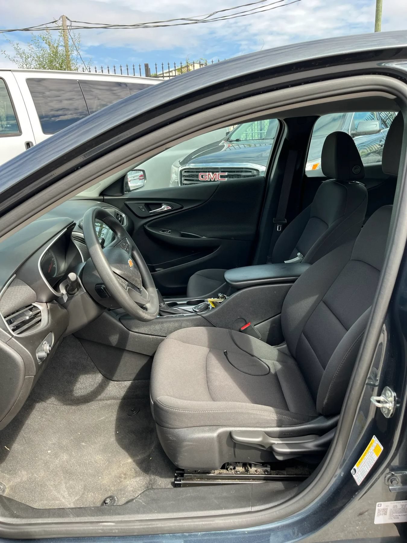 Used 2020 Chevrolet Malibu LS FWD image 24