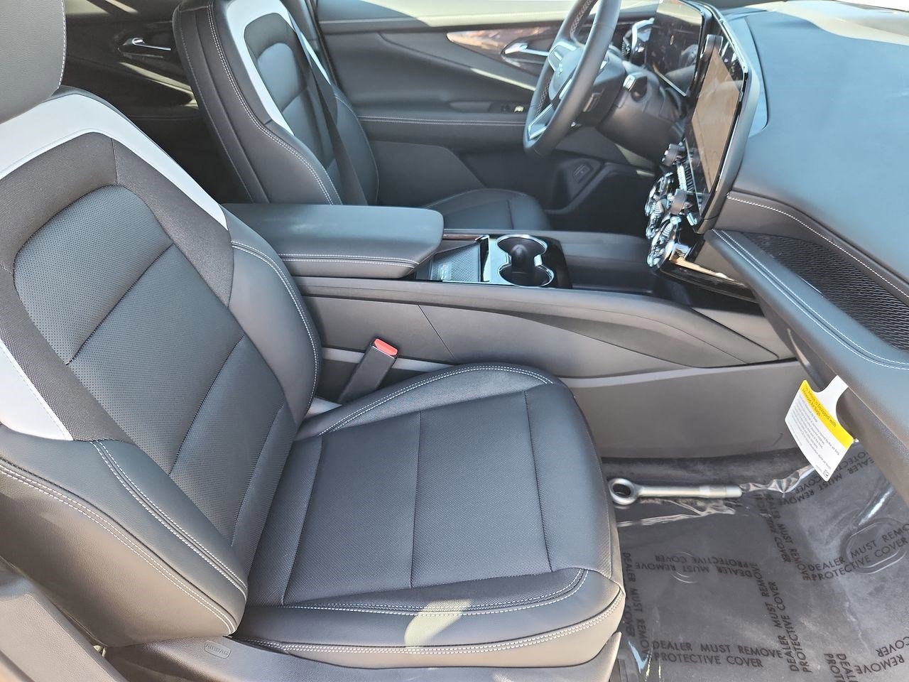 New 2026 Chevrolet Blazer EV LT image 32