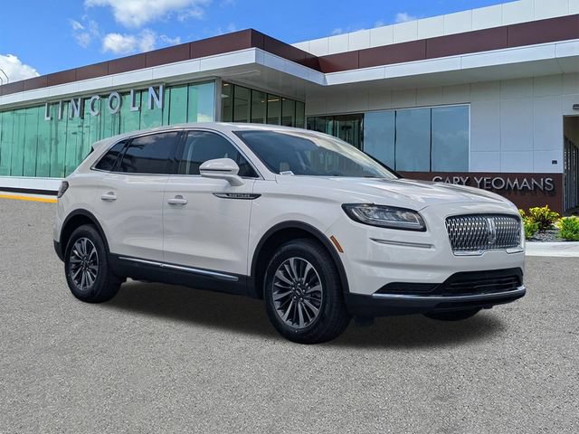 Certified 2023 Lincoln Nautilus FWD image 2