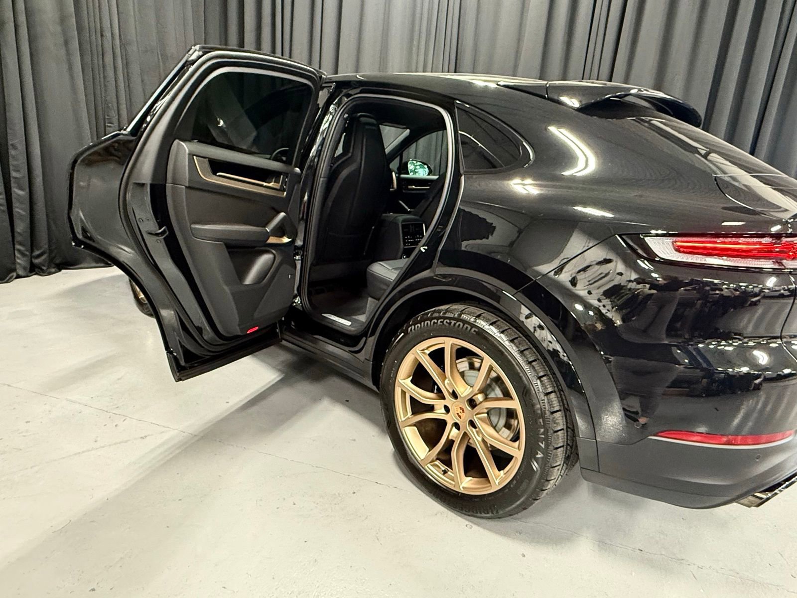 New 2026 Porsche Cayenne S image 13
