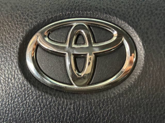 Used 2019 Toyota Avalon XSE FWD image 5
