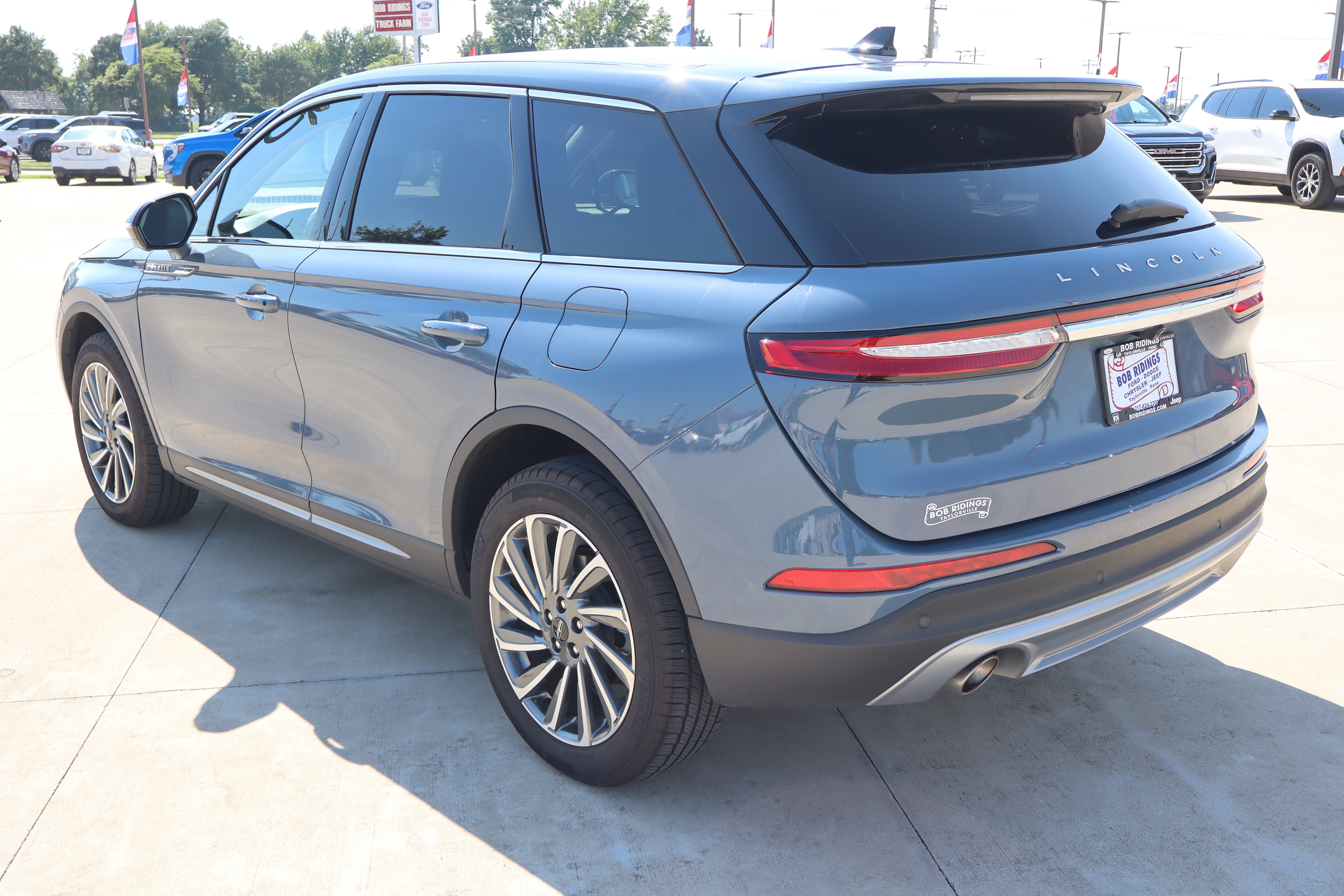 Used 2025 Lincoln Corsair Reserve AWD/4WD image 7