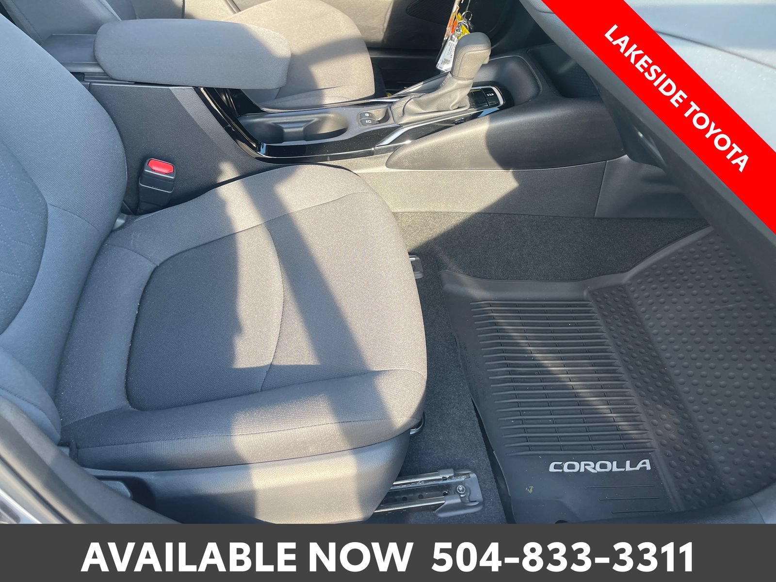 Used 2020 Toyota Corolla LE FWD image 16