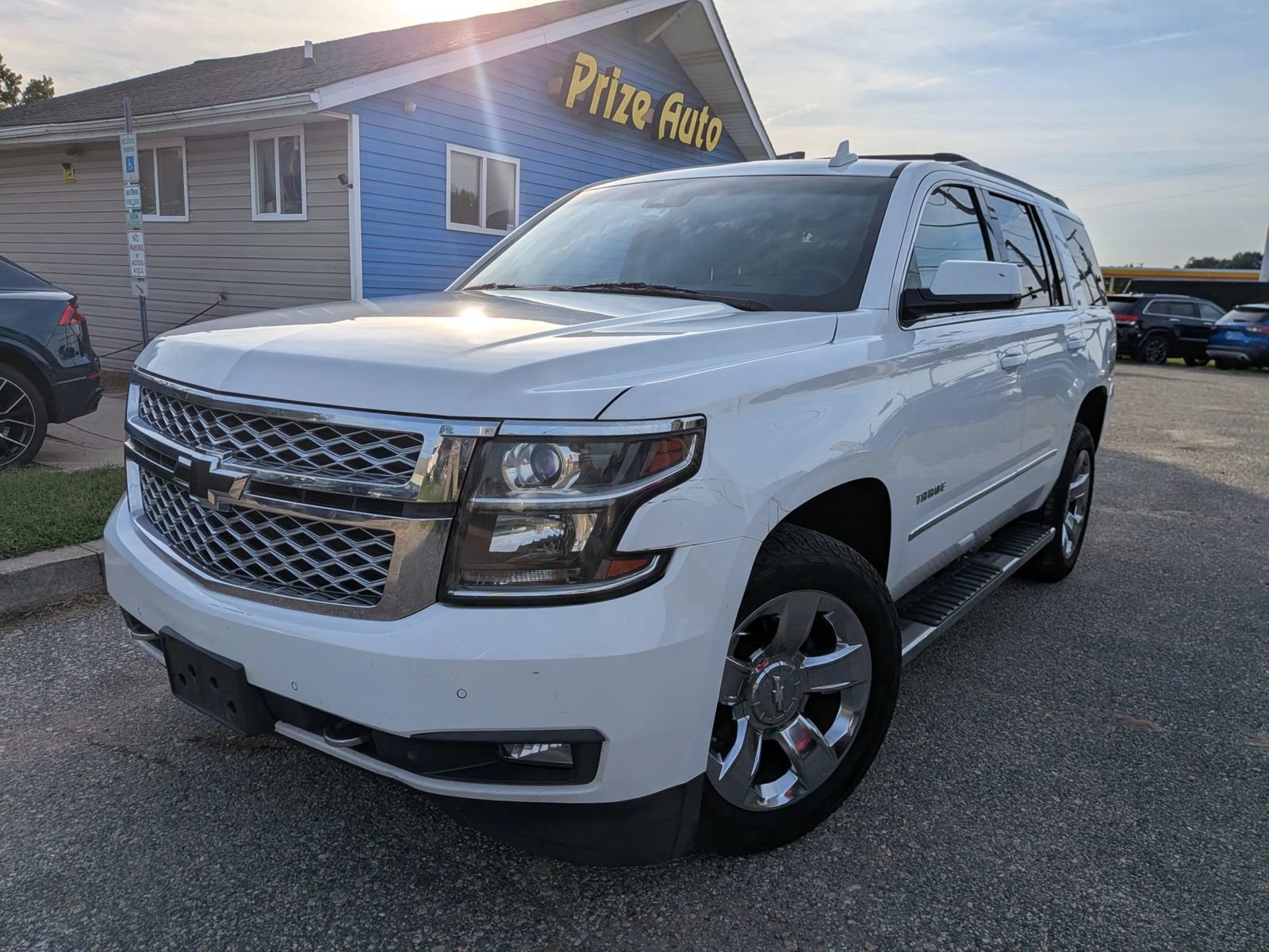 Used 2017 Chevrolet Tahoe LT w/ LT Signature Package AWD/4WD image 1