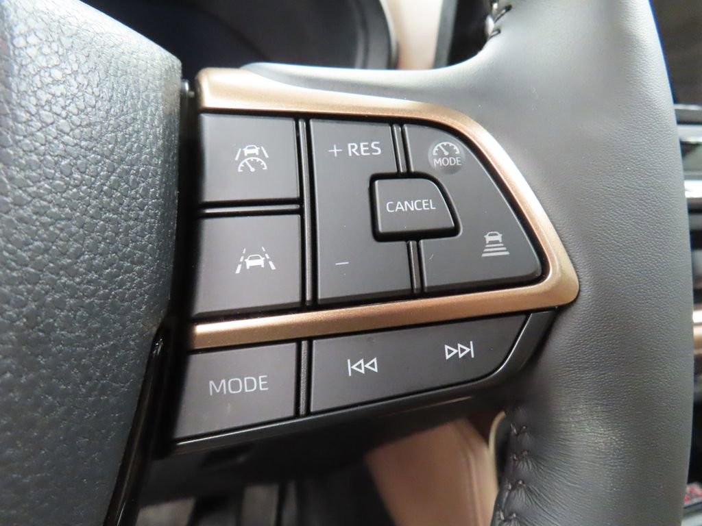 Used 2025 Toyota Grand Highlander AWD Hybrid image 59