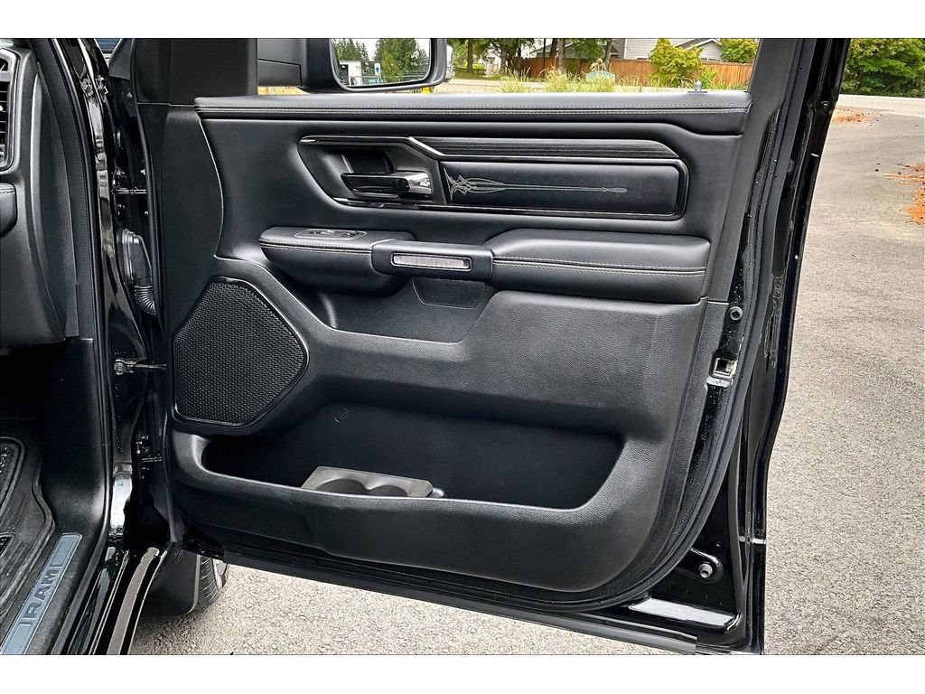 Used 2022 RAM 1500 Limited w/ Body-Colour Bumper Group AWD/4WD image 23