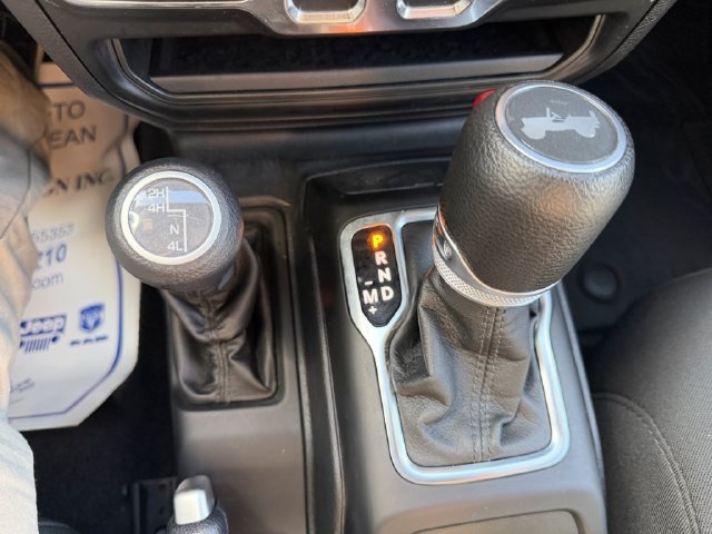 Used 2022 Jeep Wrangler Sport AWD/4WD image 22