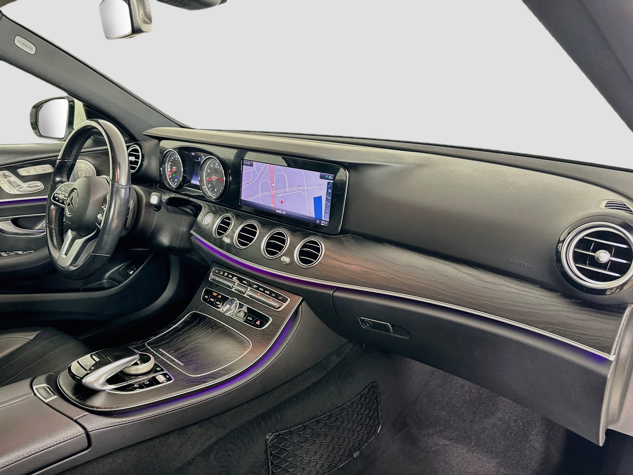 Certified 2019 Mercedes-Benz E 300 4MATIC image 37