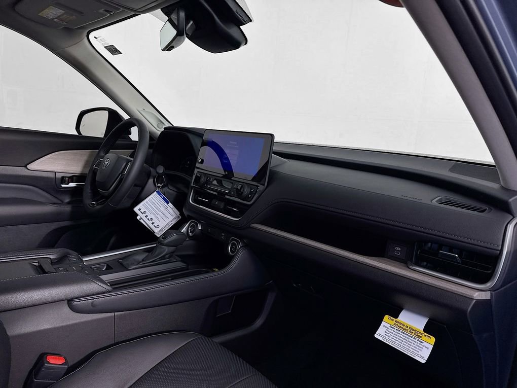 New 2026 Toyota Grand Highlander Limited image 30