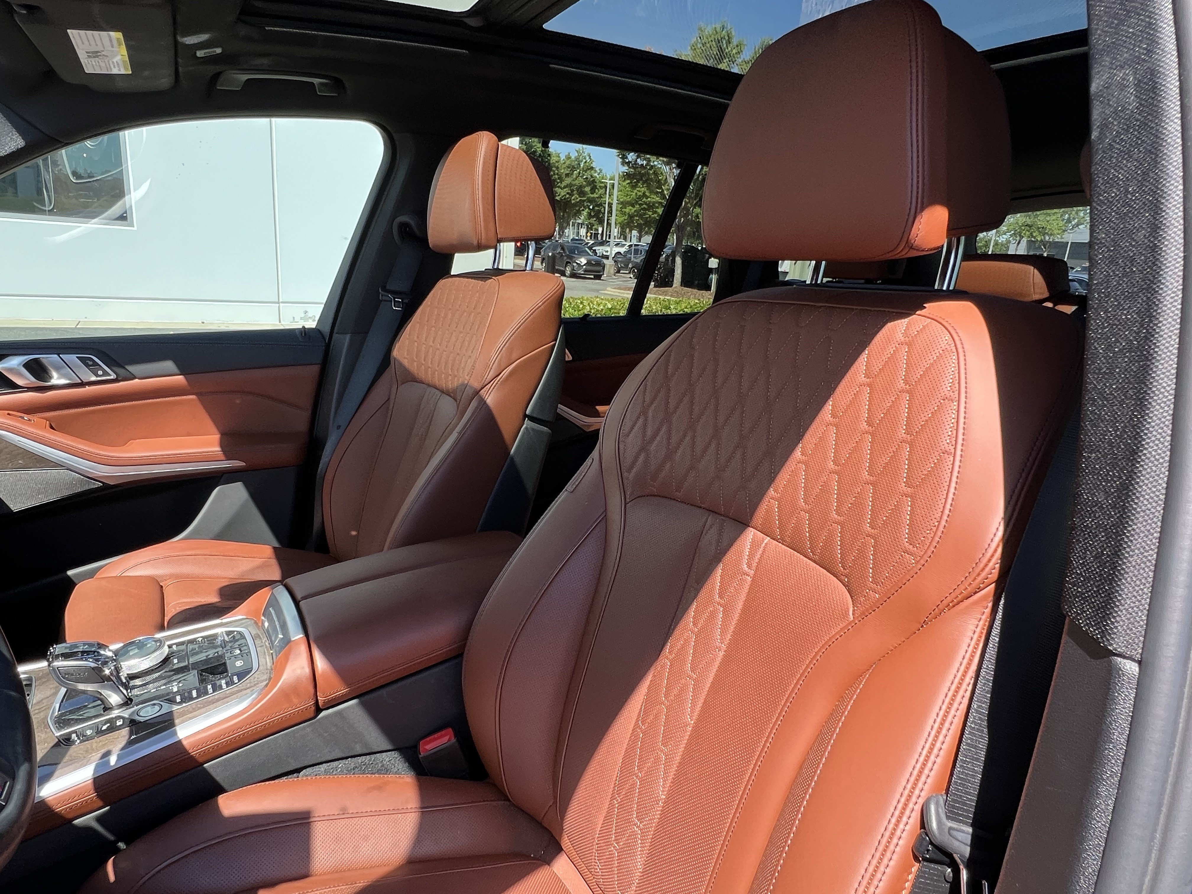Used 2023 BMW X5 xDrive45e w/ Executive Package AWD/4WD image 16
