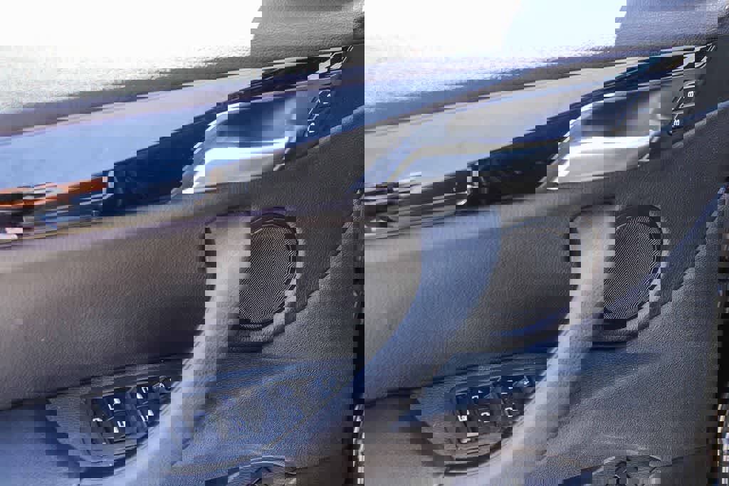 Used 2019 BMW X2 sDrive28i image 16