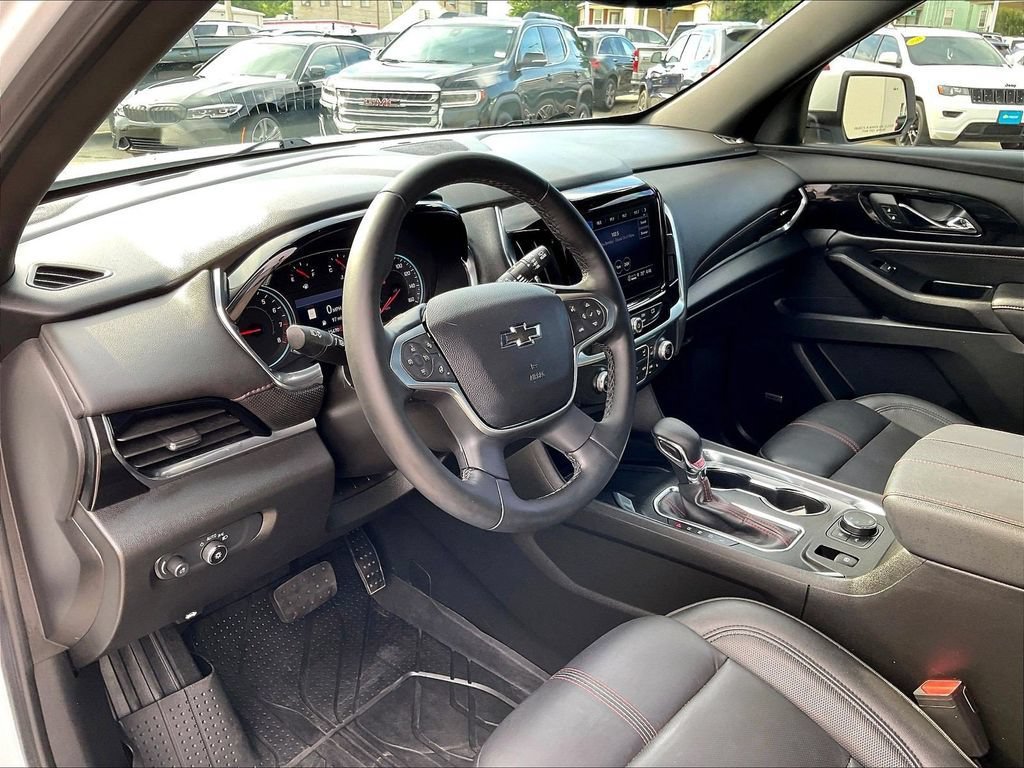 Used 2023 Chevrolet Traverse RS w/ LPO, Floor Liner Package AWD/4WD image 8