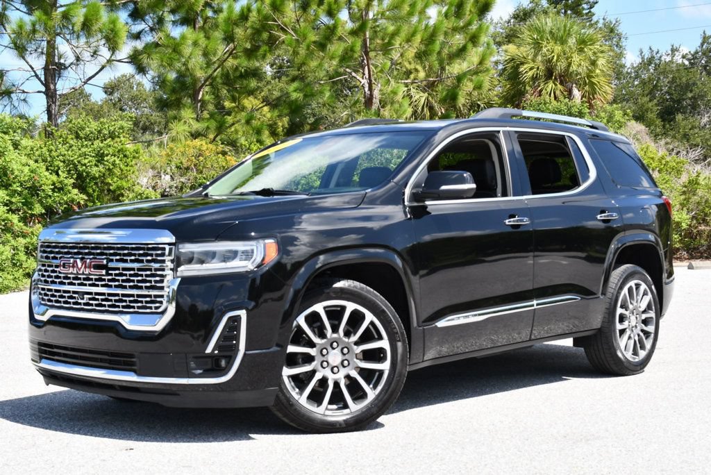 Used 2021 GMC Acadia Denali w/ Denali Technology Package FWD image 23