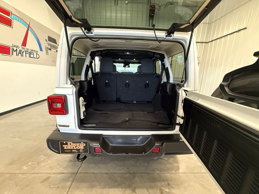 Used 2024 Jeep Wrangler Sahara w/ Dual Top Group image 15
