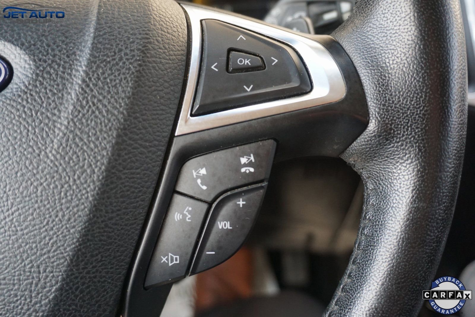 Used 2018 Ford Edge Titanium image 40