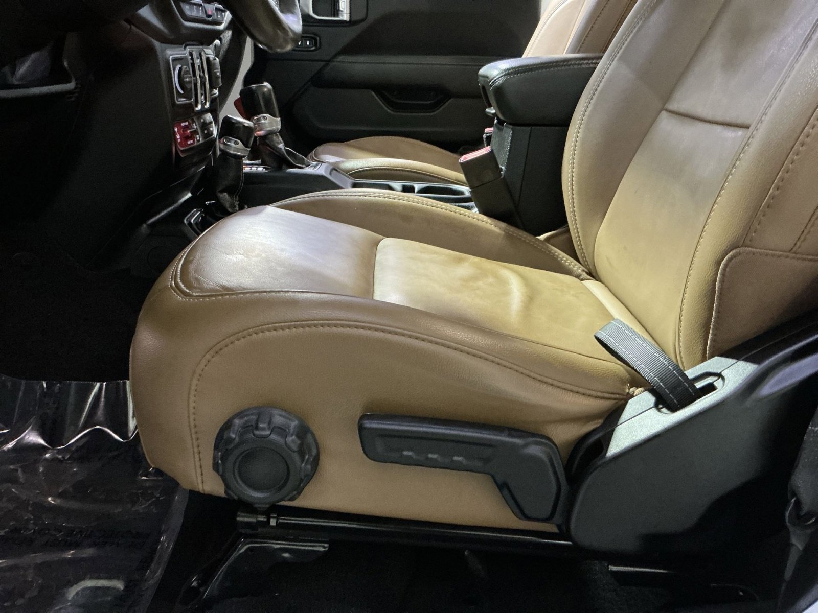 Used 2021 Jeep Wrangler Unlimited Rubicon image 22