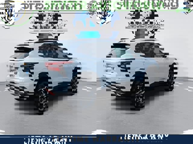 New 2026 Chevrolet Trax LT w/ LT Convenience Package FWD image 8