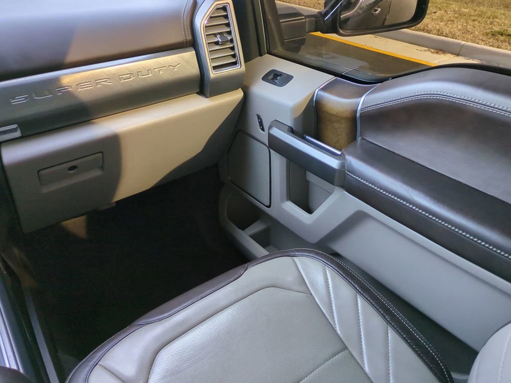 Used 2018 Ford F350 Limited w/ FX4 Off-Road Package image 17