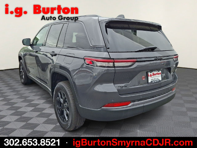 New 2026 Jeep Grand Cherokee Altitude AWD/4WD image 4