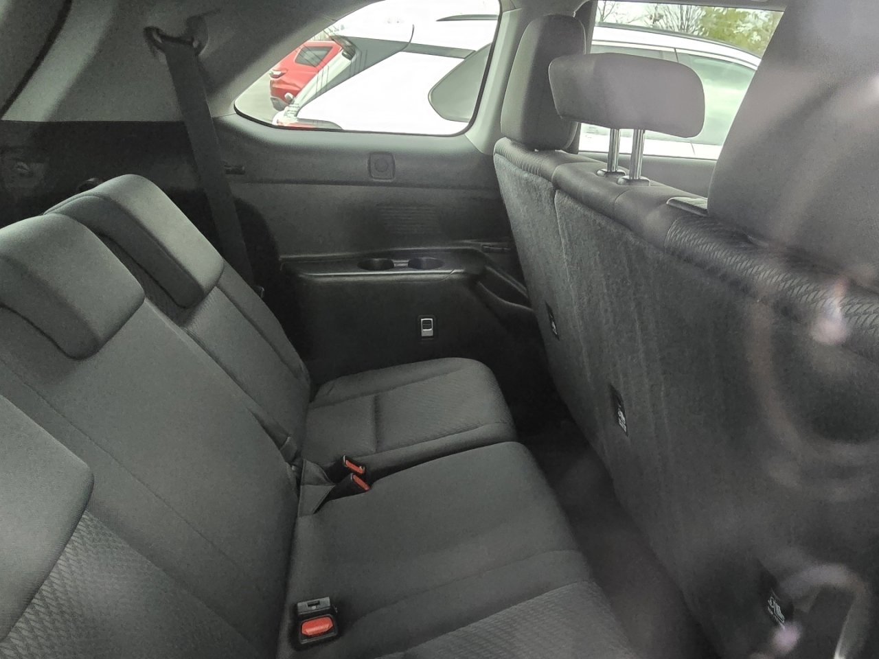 Used 2019 Toyota Highlander LE image 14