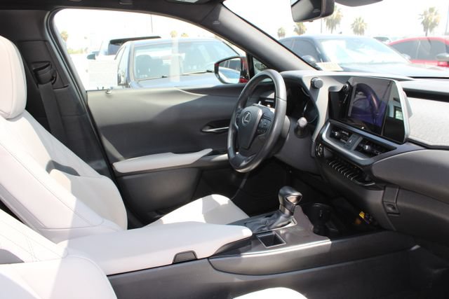 Certified 2024 Lexus UX 250h FWD image 5