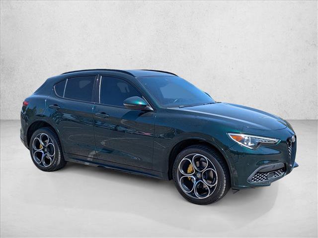 Used 2021 Alfa Romeo Stelvio Ti Sport AWD/4WD image 3