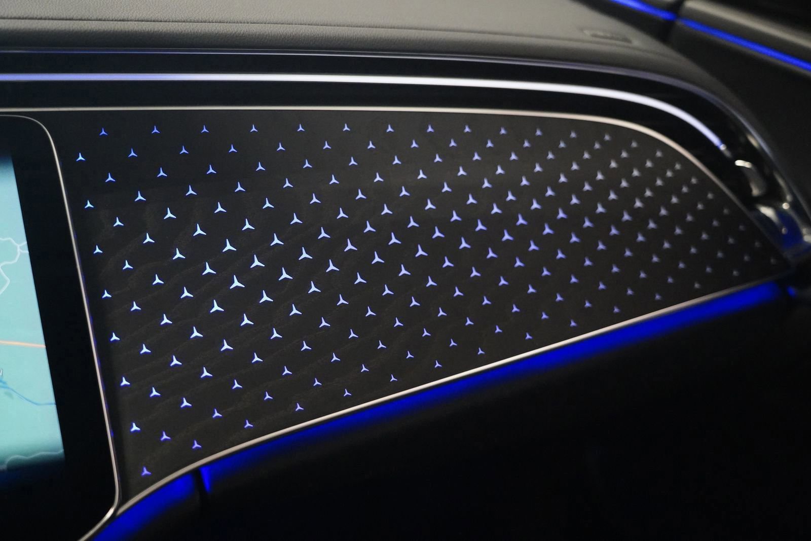 Certified 2025 Mercedes-Benz E 350 4MATIC Sedan image 25