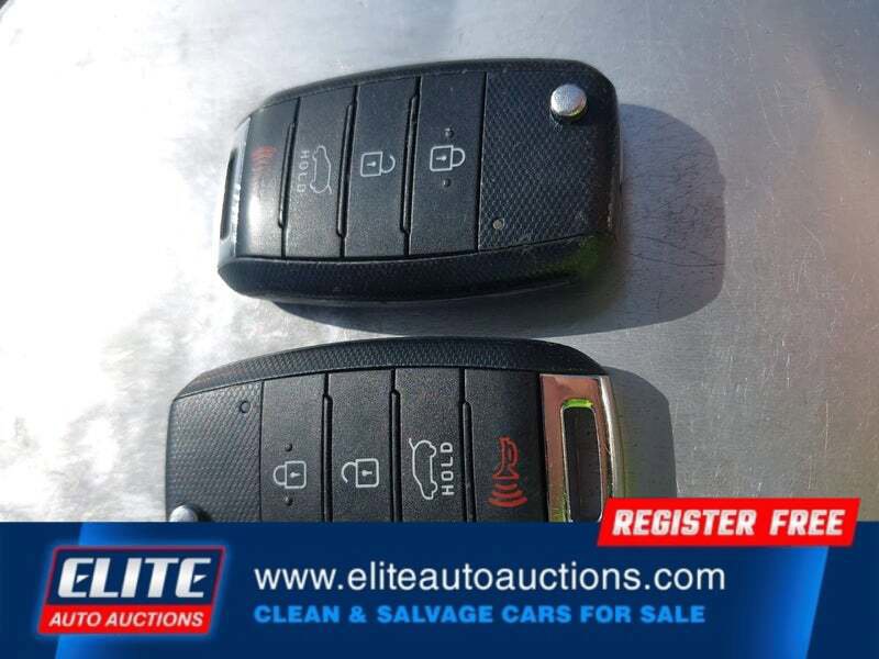 Used 2020 Kia Sorento LX image 22