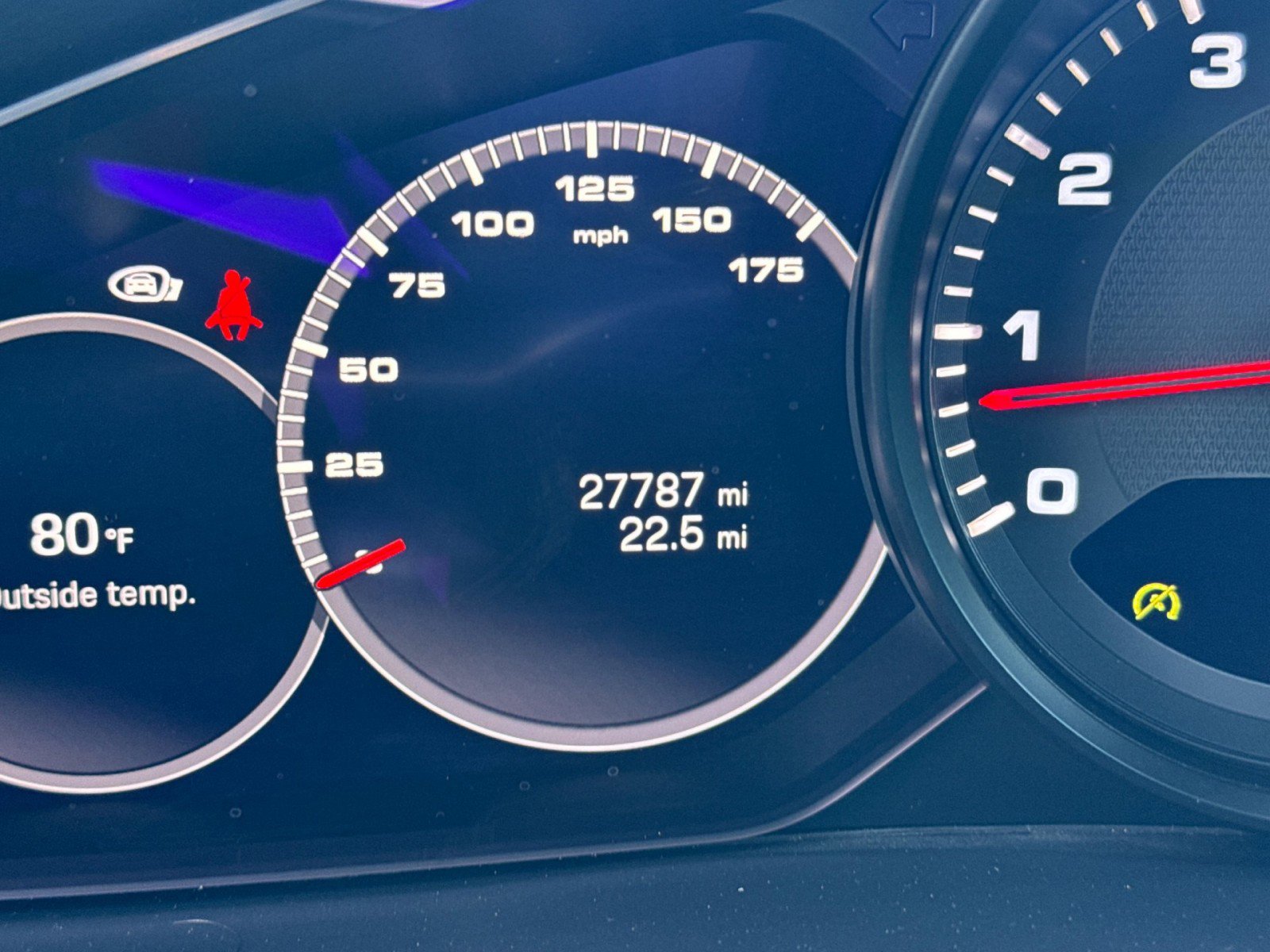 Certified 2023 Porsche Cayenne Coupe image 26