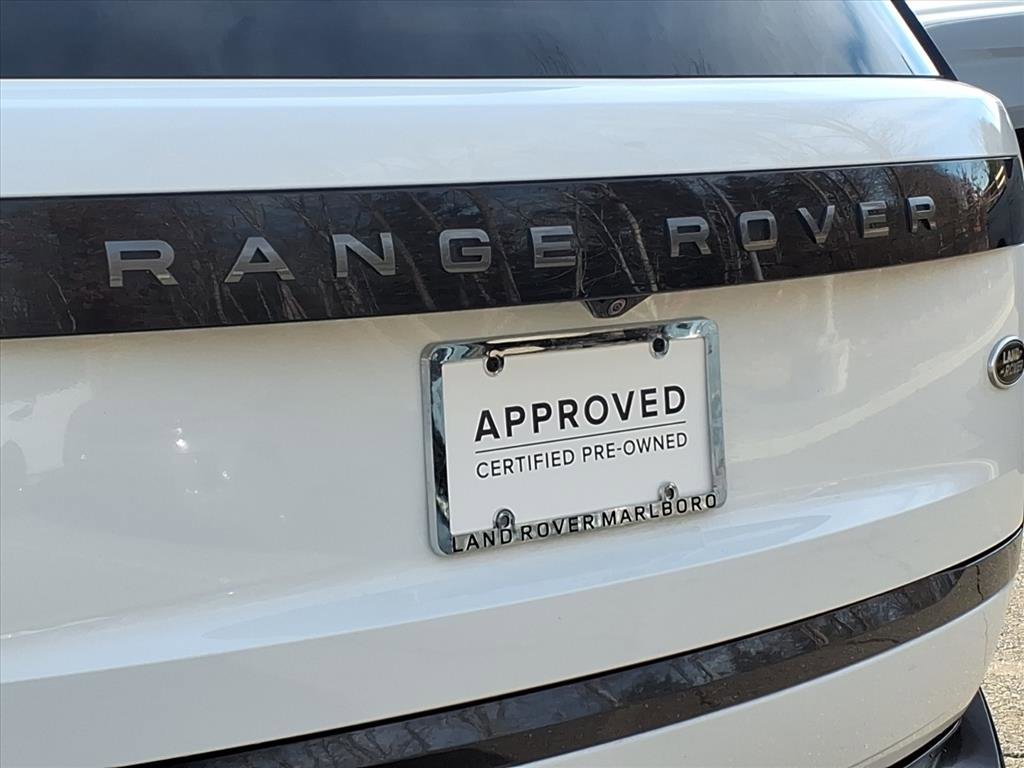 Certified 2022 Land Rover Range Rover SE image 19