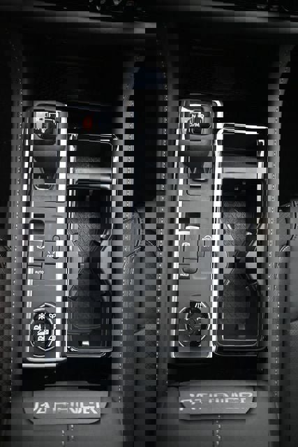 New 2026 Nissan Pathfinder SL image 21