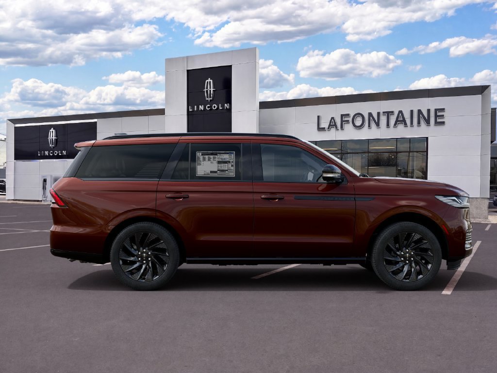 New 2027 Lincoln Navigator Reserve w/ Jet Appearance Package AWD/4WD image 5