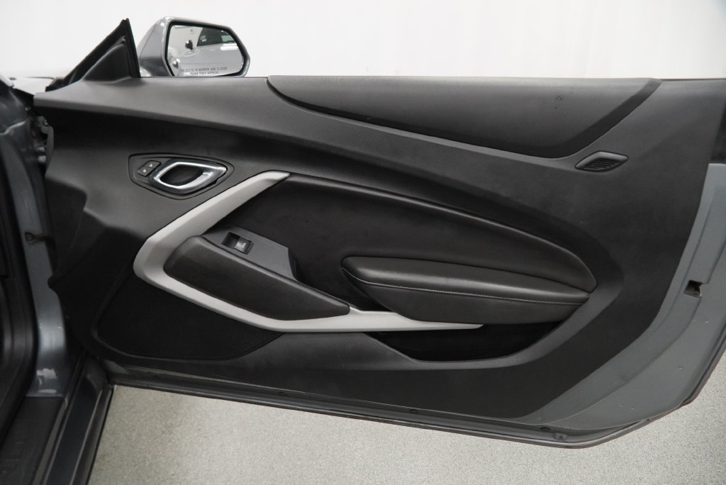 Certified 2020 Chevrolet Camaro LT RWD image 38