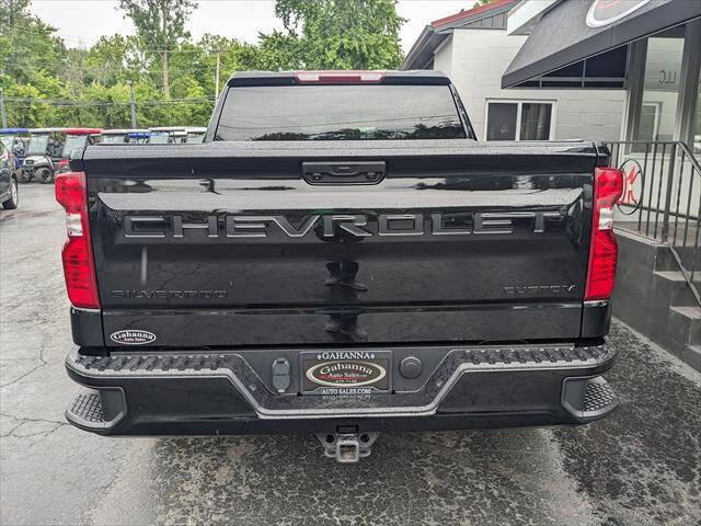 Used 2023 Chevrolet Silverado 1500 Custom w/ LPO, Dark Essentials Package AWD/4WD image 4