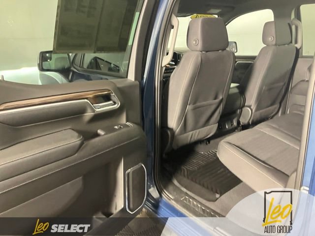Used 2024 Chevrolet Silverado 1500 LT AWD/4WD image 19