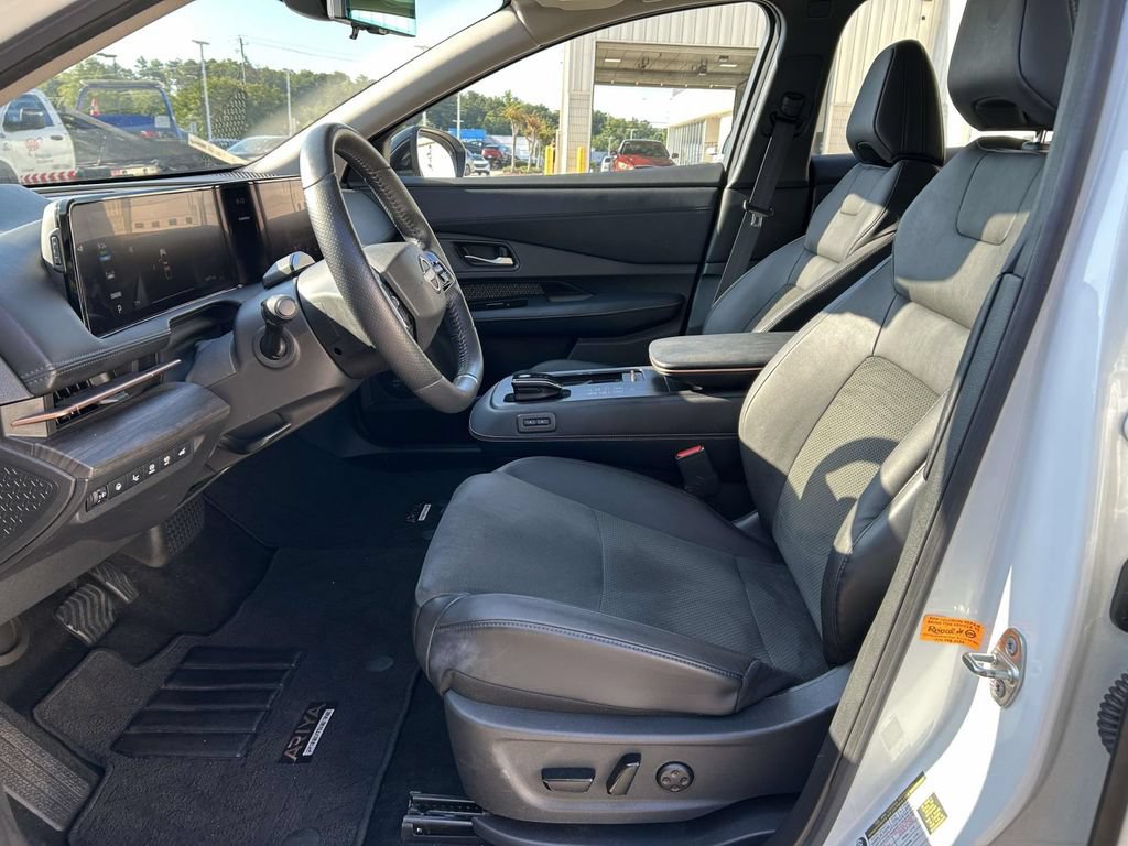 Used 2023 Nissan Ariya FWD image 13