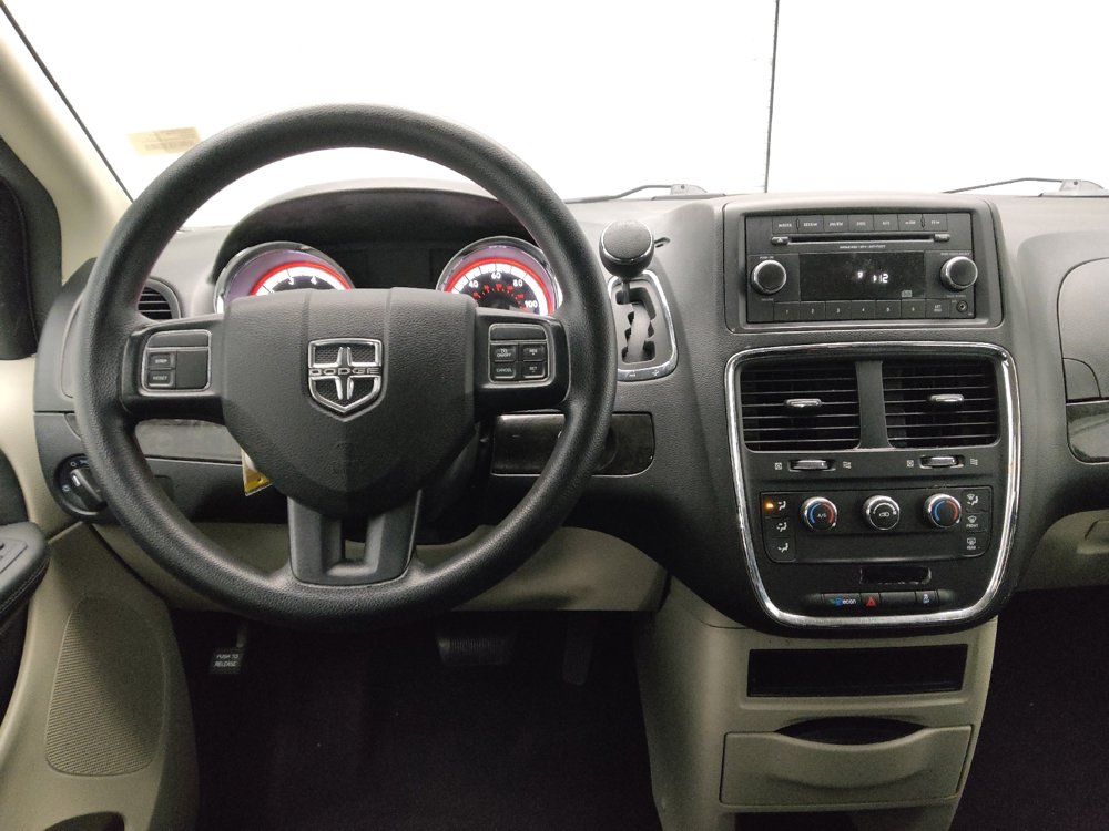 Used 2016 Dodge Grand Caravan American Value Package image 22