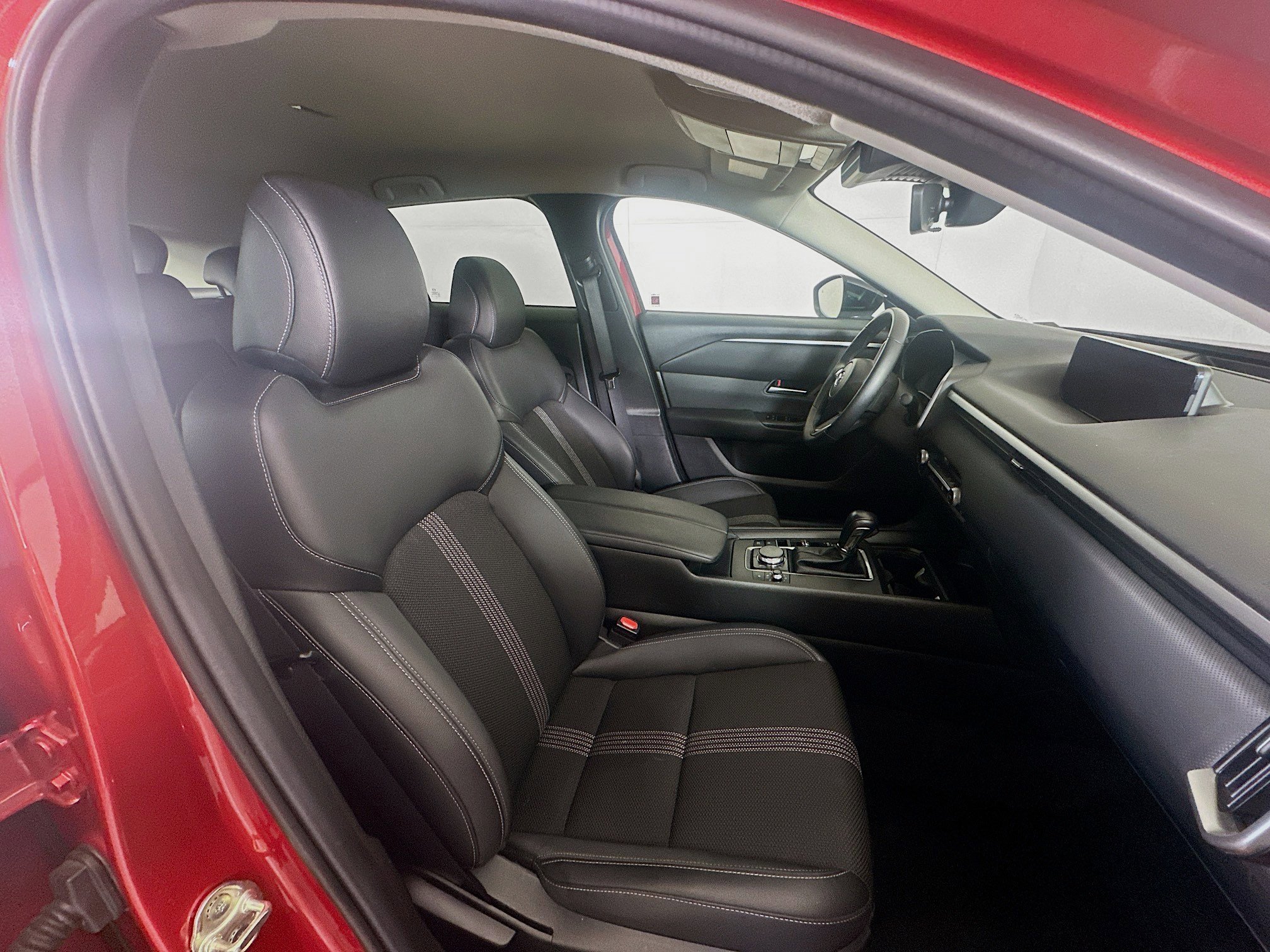 Used 2025 MAZDA CX-50 AWD 2.5 S w/ Preferred Package image 32